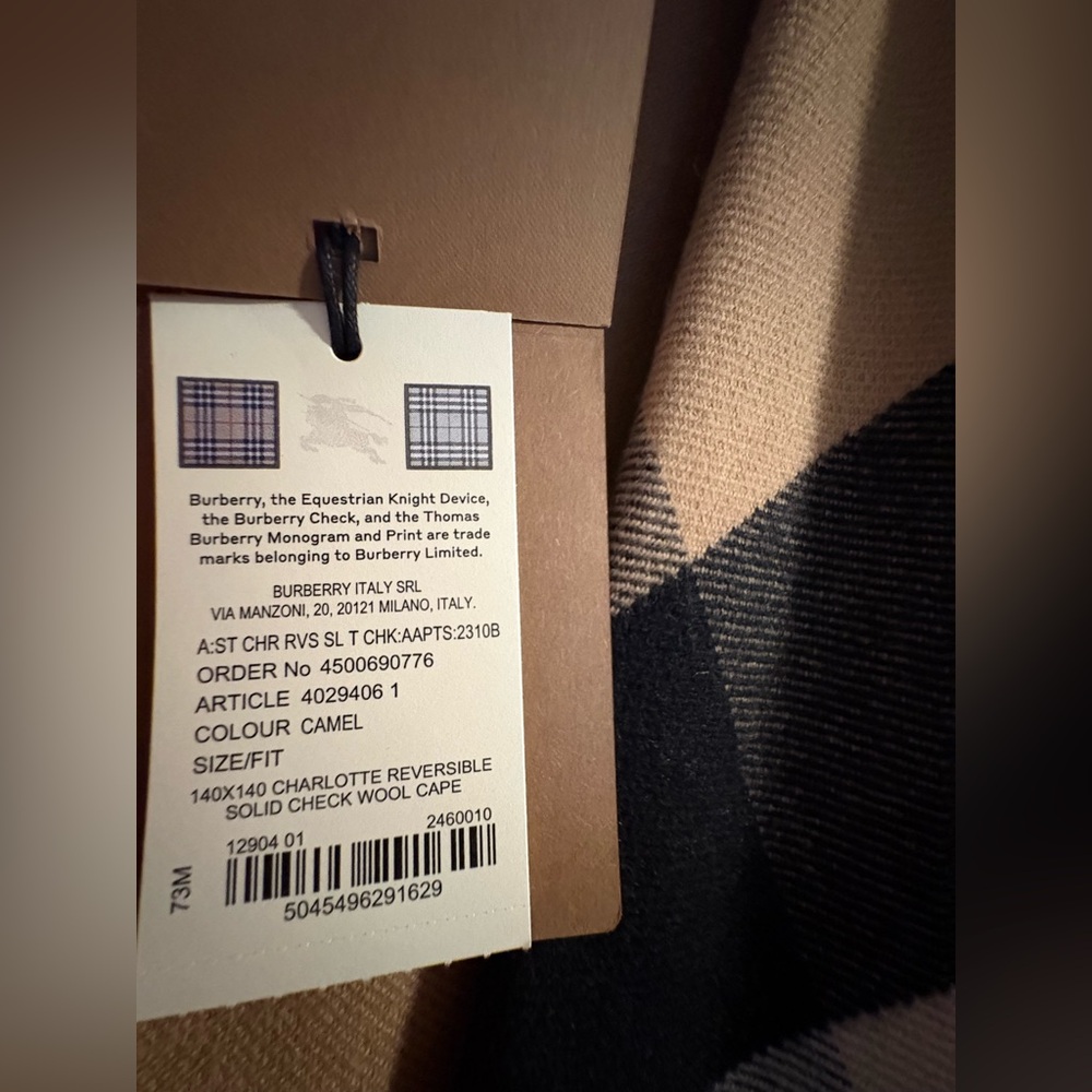 NWT Burberry Reversible Charlotte Cape - Picture 10 of 12